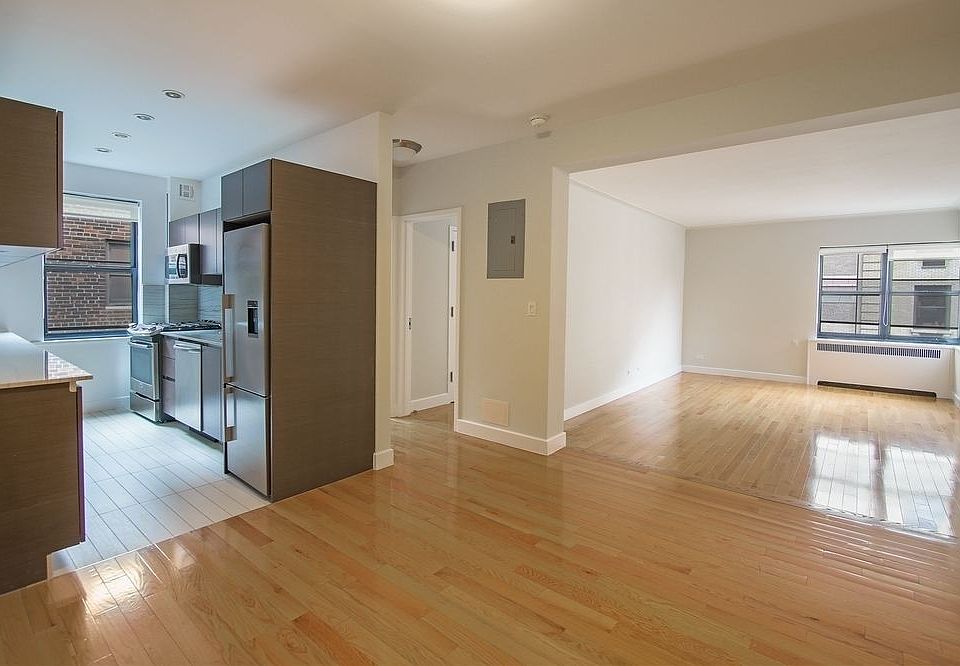 1st image of 8 Gramercy Park S APT 6A