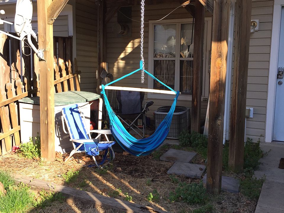 2nd image of 45068 University Dr