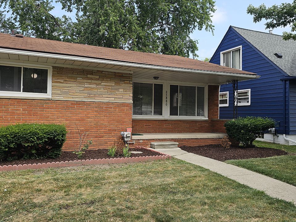 1st image of 25880 Hayes Rd