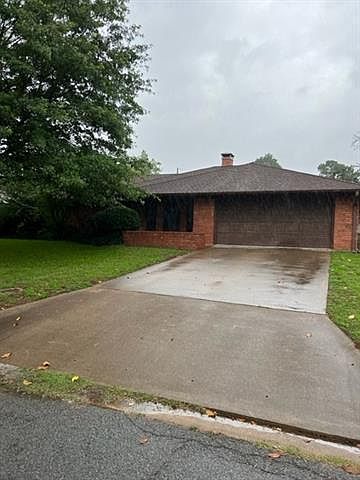 1st image of 2703 Stafford Dr