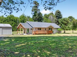 59846 Fairview Rd, Coquille, OR 97423