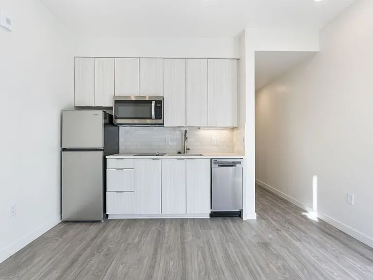 Greeley 5880 PDX — Photo 58
