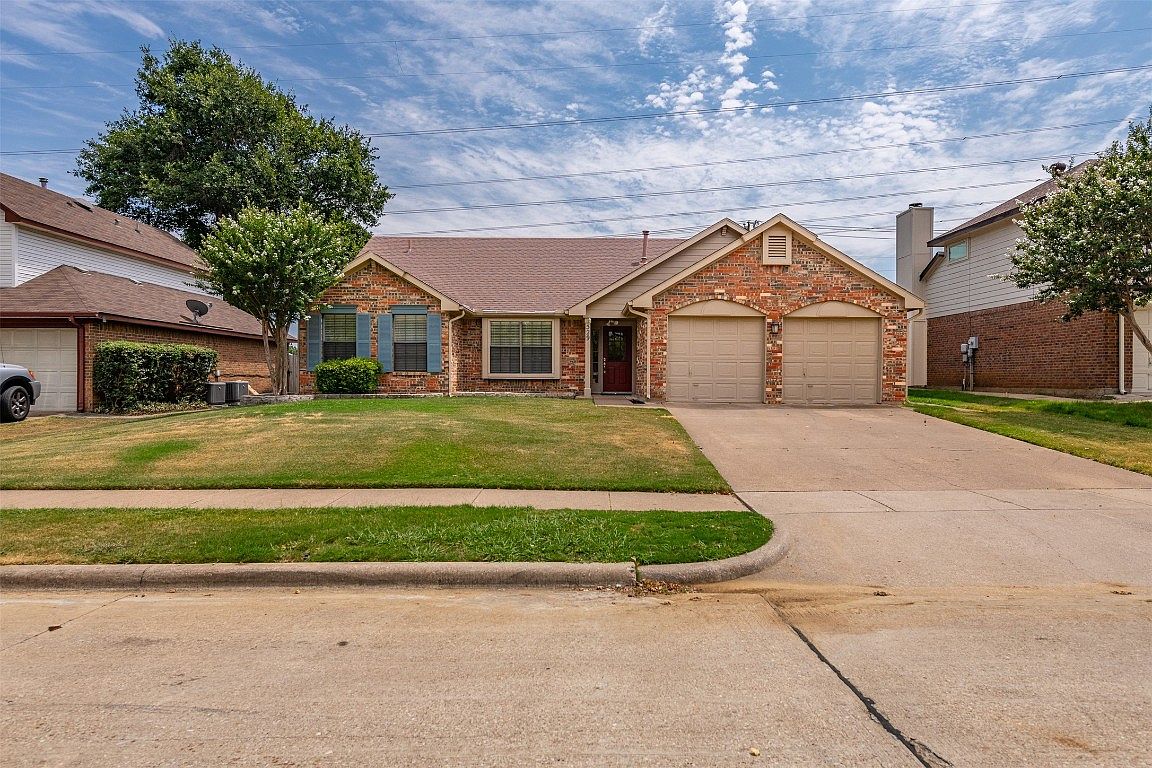 529 Lindly St, Grand Prairie, TX 75052 MLS 20401413 Zillow