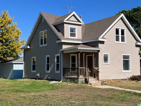 301 2nd St, Sergeant Bluff, IA 51054