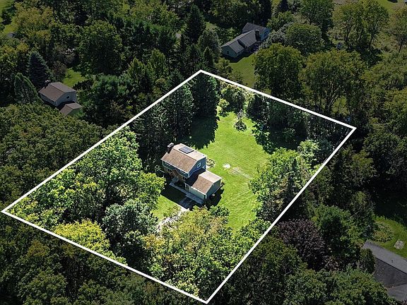 2nd image of 2705 Jennings Rd