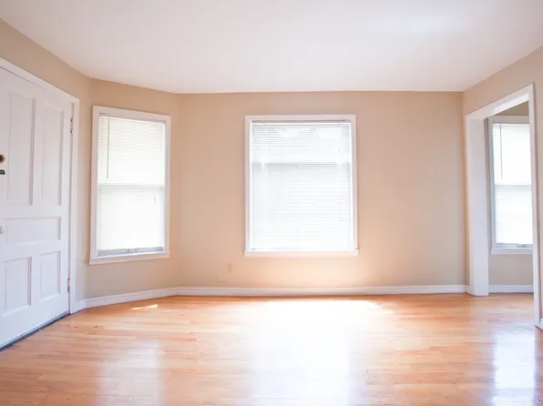 8/1-$1745 3 BR with Laundry, Upper Flat Close to Lakefront and UWM - 2431 N Farwell, 2429-2431 N Farwell Ave, Milwaukee, WI 53211