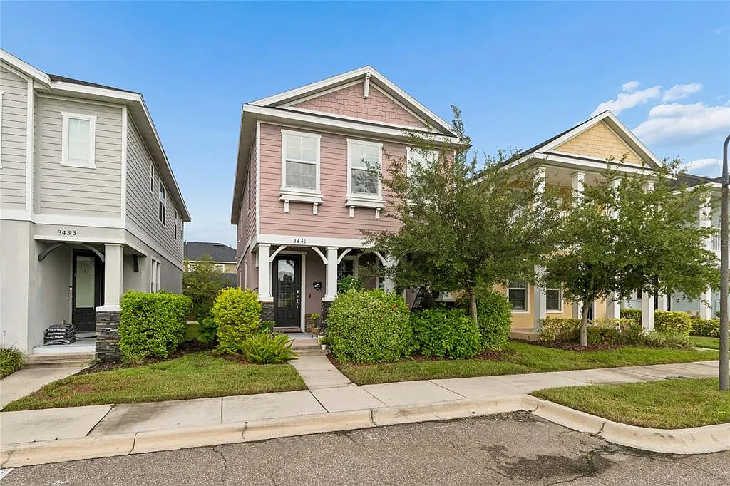 3 bed, 2.5 bath, 1596 sqft, $3,000 — Photo 1