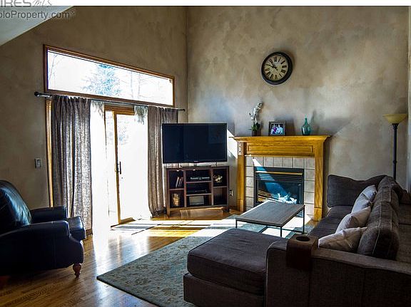 Large family room 14x18