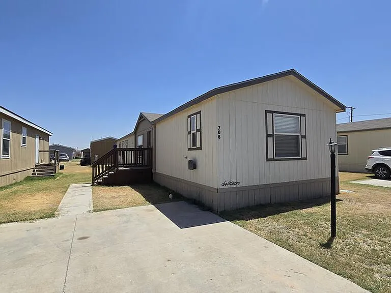 1320 N Fairgrounds Rd #706 — Photo 1