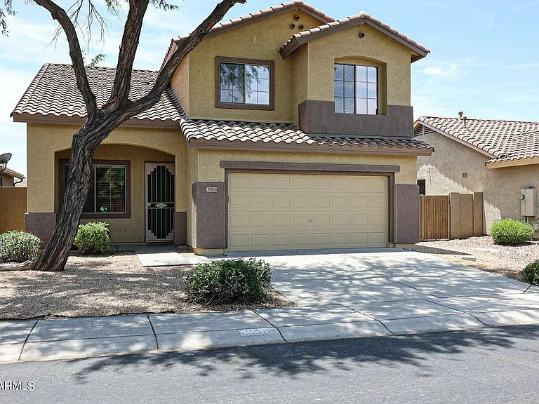 39768 N High Noon Way — Photo 1