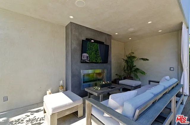 307 S Sycamore Ave — Photo 28