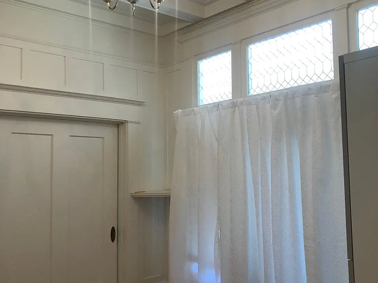 627 Rose Ave #1 — Photo 8