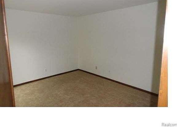 5th image of 6973 Pebblecreek Woods Dr #1