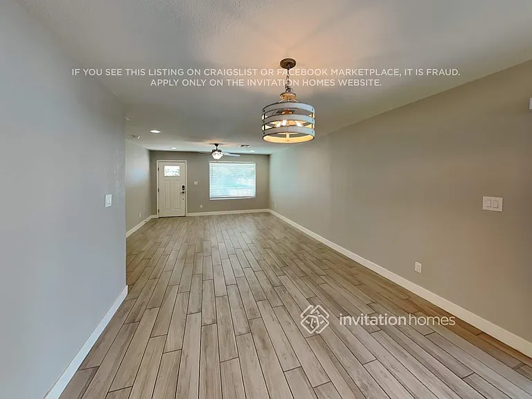 2028 E Minton Dr — Photo 3
