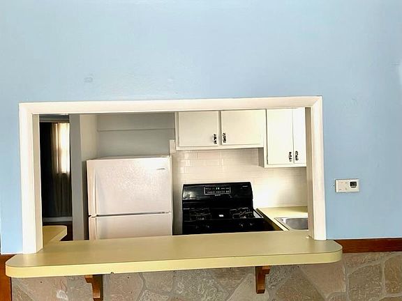 Breakfast bar