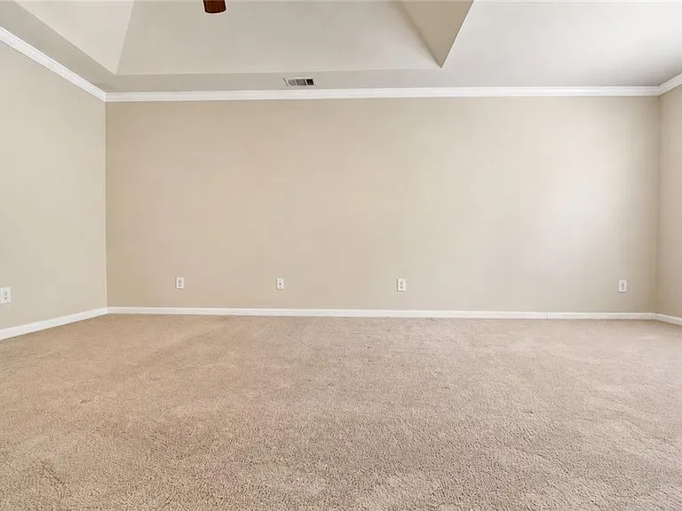 5817 Park Point — Photo 40