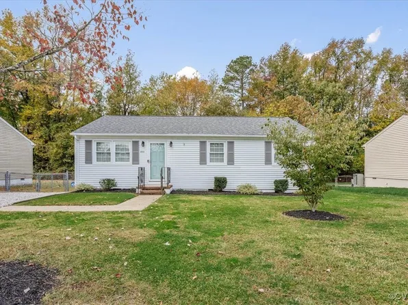 414 Pinoak Dr, Hopewell, VA 23860