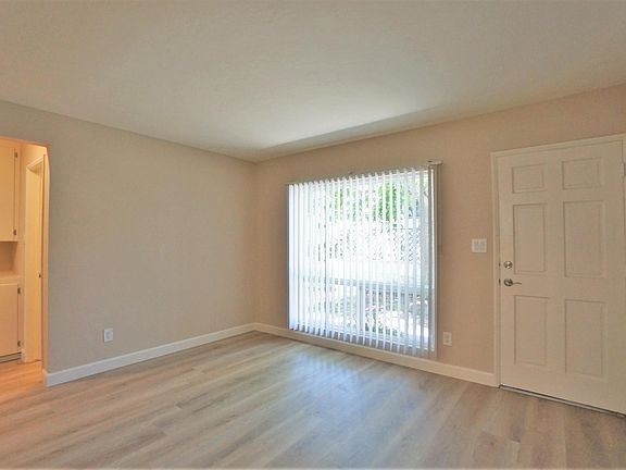 2nd image of 945 Wilbur Ave