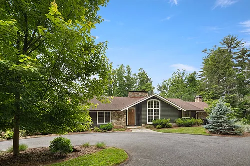 85 Forest Rd Photo 1