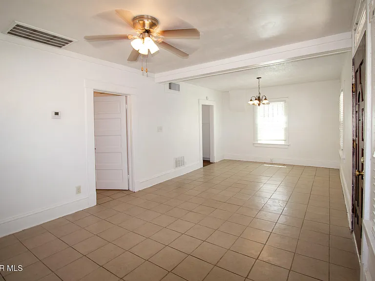 3510 Porter Ave #1 — Photo 3