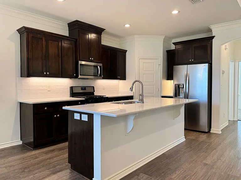 3704-3784 Cottage Park Cir — Photo 9