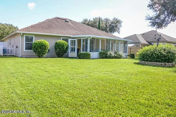 2114 Forest Gate Dr E — Photo 11