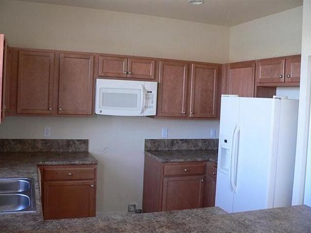 2nd image of 8657 NW 113th Ct