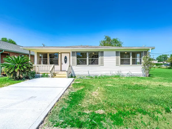 2214 11th Ave N, Texas City, TX 77590