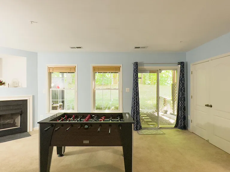 2029 Ashleigh Woods Ct — Photo 30
