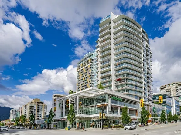 112 E 13th St #1401, North Vancouver, BC V7M 1N6