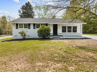 12 Holmes Cir, Durham, NC 27713