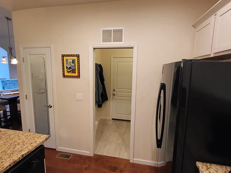 6613 Folsom Hts — Photo 18