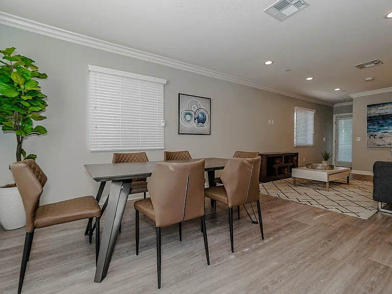 4508 Esmeralda St #1/2 — Photo 13