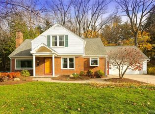 25 Jolls Ln, Orchard Park, NY 14127