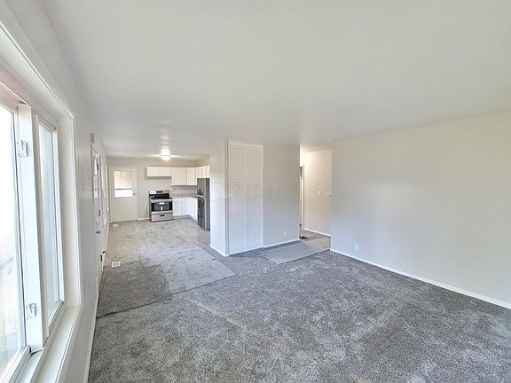 2nd image of 494 Roberts Ave