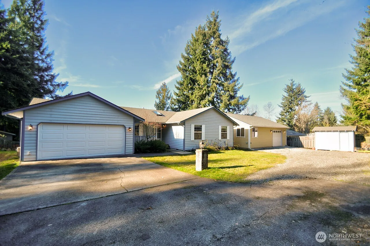 12413 122nd Street E photo 1