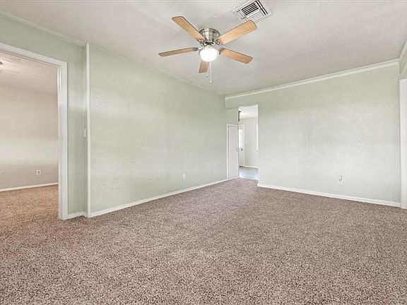 4th image of 1121 SW 58th St