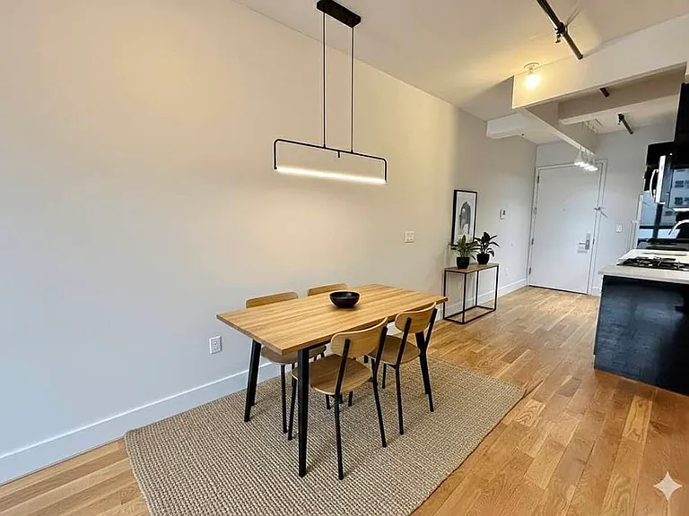 880 Dekalb Ave #401 — Photo 4