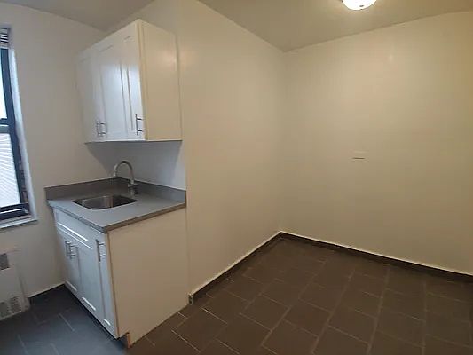 5th image of 85-14 Broadway #4L