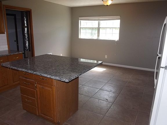 4th image of 8228 Caravelle Dr