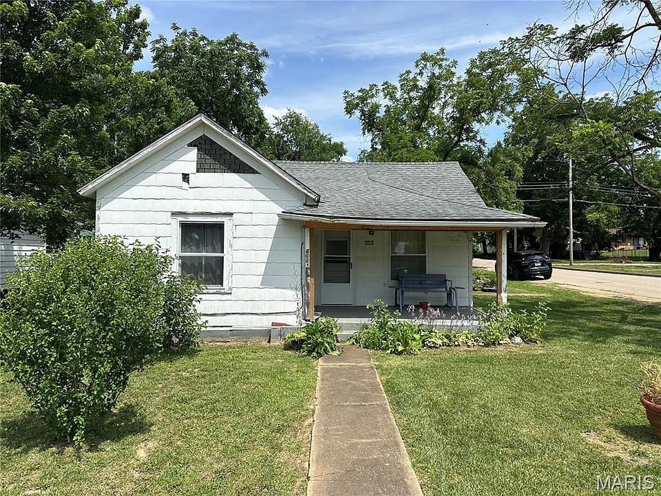 1st image of 600 N Desloge Dr