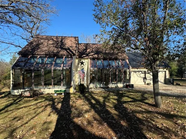 28175 Earl Charles St, Maryville, MO 64468