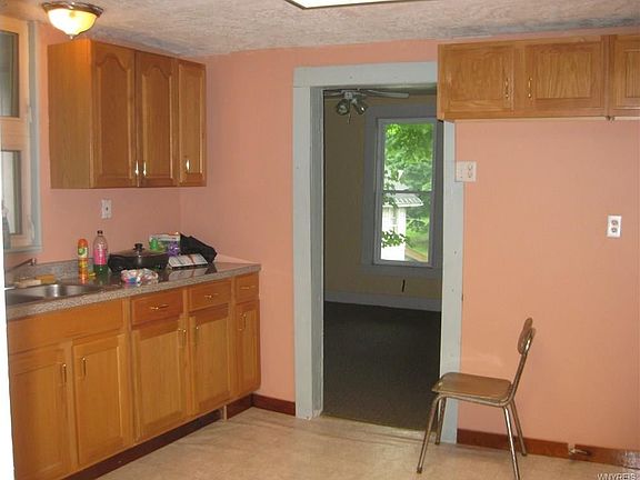 3rd image of 202 McKinley Ave