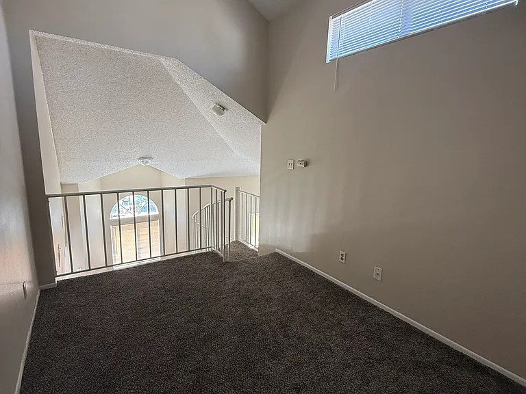 20323 Rue Crevier #534 — Photo 15