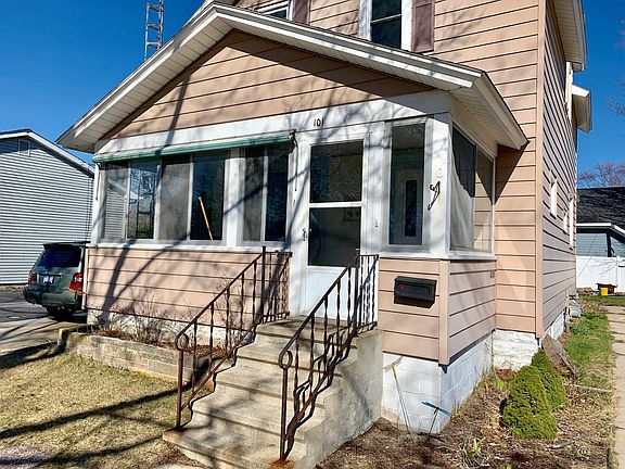 2nd image of 101 S Staffon St