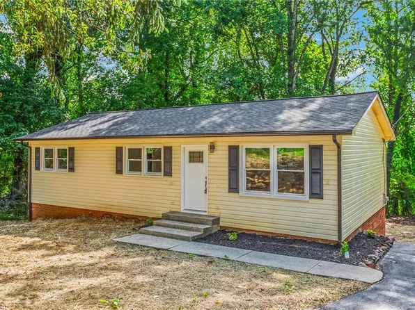 248 Harriet Ln, Statesville, NC 28625
