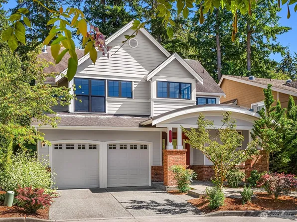 2933 NE Dayton Court, Issaquah, WA 98029
