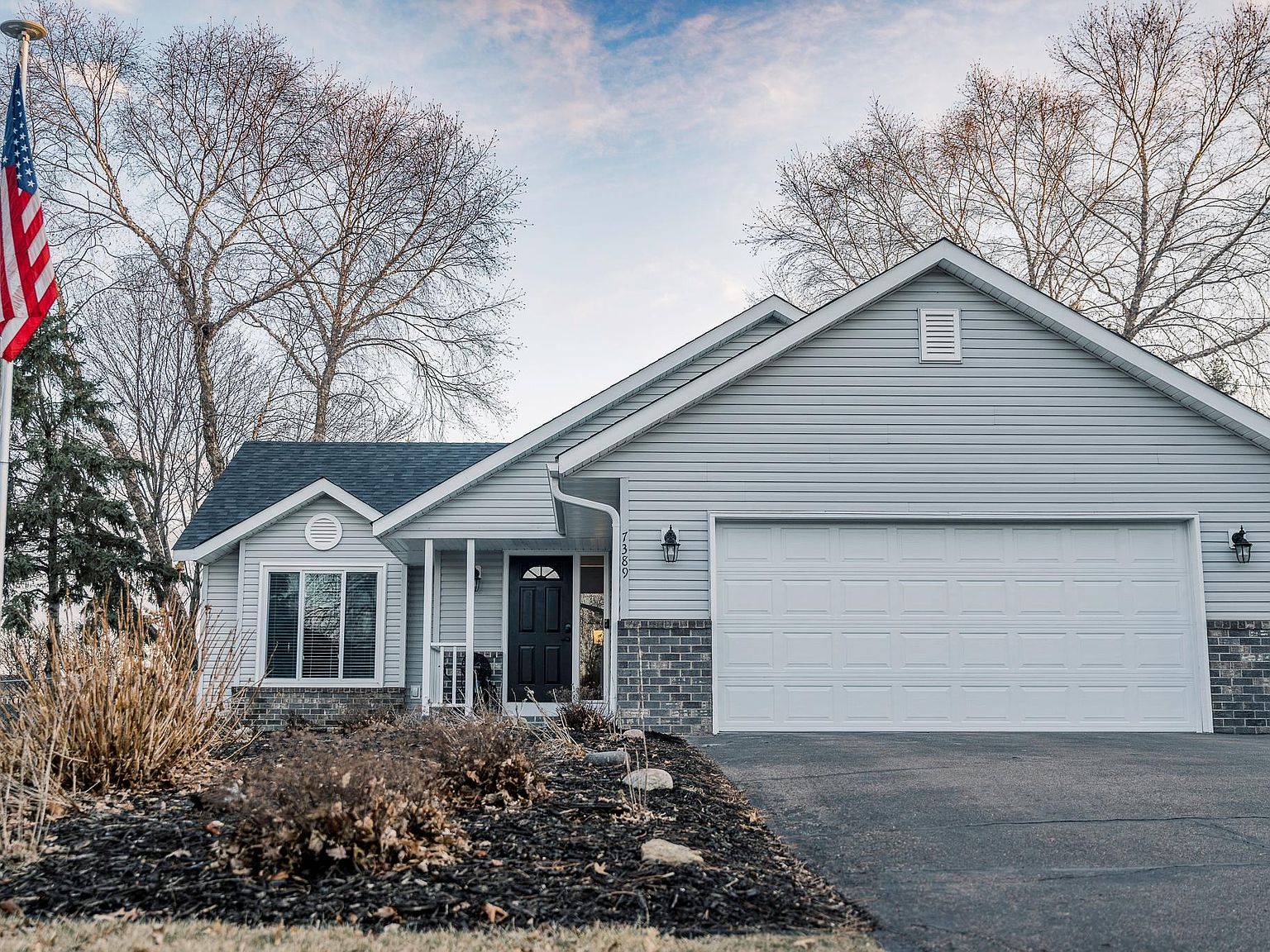 7389 Chesham Ln, Woodbury, MN 55125 | Zillow