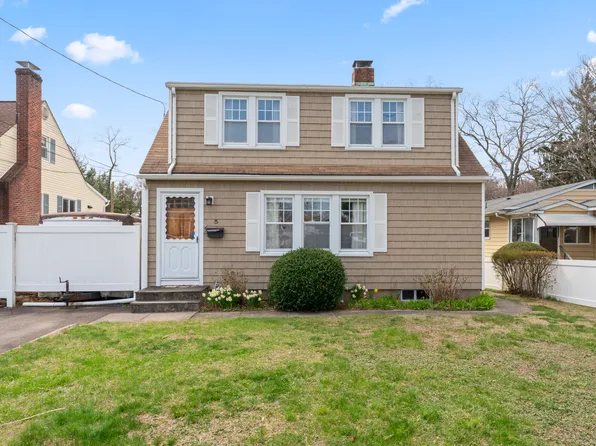 5 Vollmer Avenue, Norwalk, CT 06851