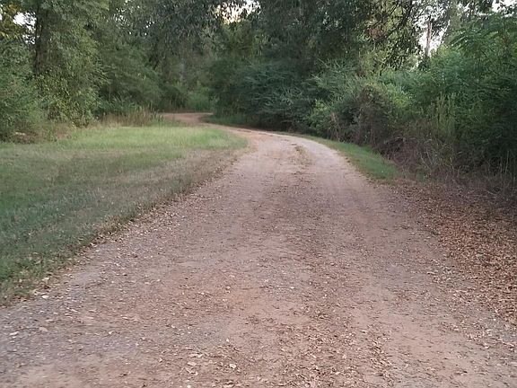 Private road to house